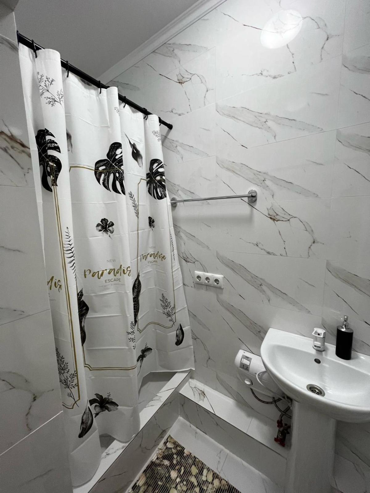 На Майлина Apartment Turksib Екстериор снимка