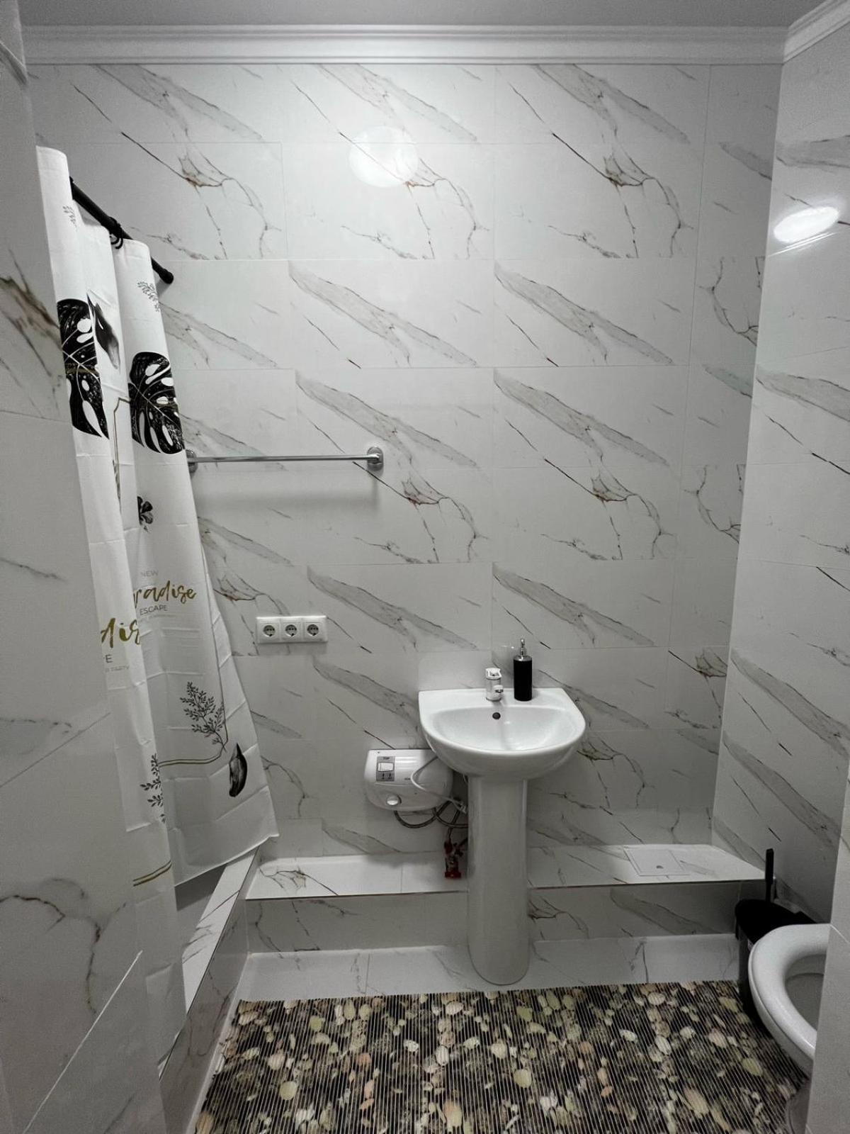 На Майлина Apartment Turksib Екстериор снимка